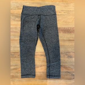 Lululemon Heather Grey Leggings.